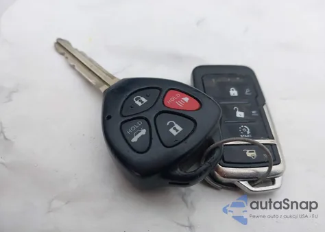 2010 Toyota Corolla S из США, поврежденный, VIN 2T1BU4EE7AC474737